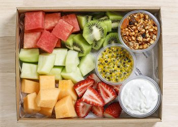 diced fruit & granola platter (gf)
