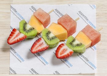 low FODMAP 4 piece fruit skewer (each)