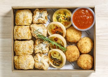 mixed savoury platter - small (16 pieces)