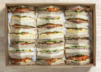 the classic point platter - large