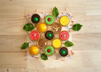 Christmas mini tarts (2 per serve)