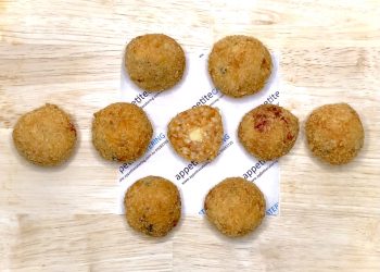 basil, semi-dried tomato & brie arancini (v)(gf option) (each)
