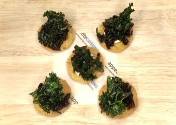 parmesan shortbread with caramelised onion, lemon cream cheese & kale (v) (each)